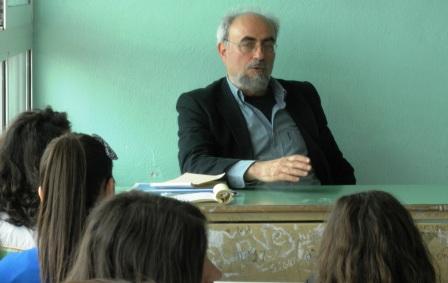 Στο ΓΕΛ Πλατέος βρέθηκε ο συγγραφέας Γιώργος Σκαμπαρδώνης