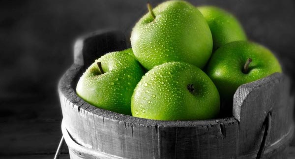 Έχετε πονοκέφαλο – μυρίστε ένα πράσινο μήλο!