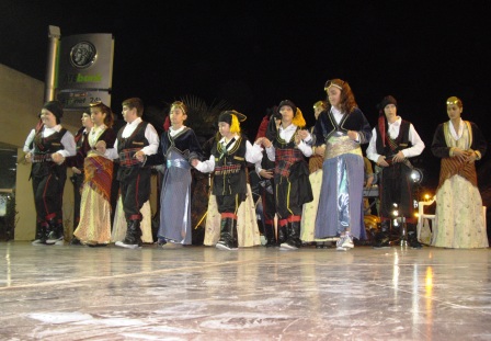 Με παραδοσιακούς χορούς ολοκληρώθηκε το πανηγύρι στο Πλατύ (φώτο)