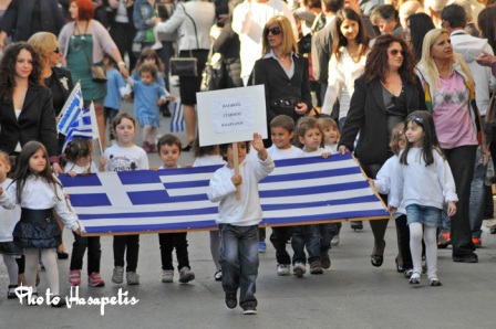 Η παρέλαση της 28ης Οκτωβρίου στον Κολινδρό (φώτο)