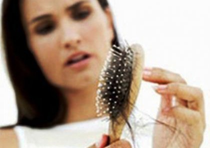 Γιατί πέφτουν τα μαλλιά σας – Δείτε τι μπορείτε να κάνετε