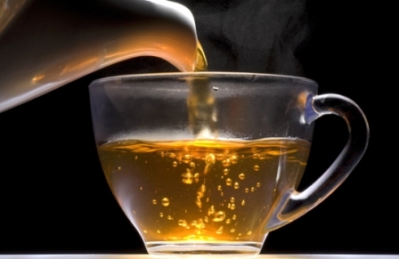 Πίνετε ζεστό τσάι – δείξτε ιδιαίτερη προσοχή στη θερμοκρασία του
