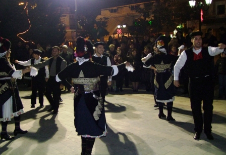 Τρεις πολιτιστικοί σύλλογοι έκλεισαν τις εκδηλώσεις της Αλεξάνδρειας (φώτο-βίντεο)