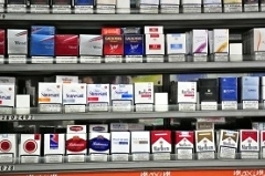 Τσιγάρα και στα σούπερ μάρκετ – το ξεκίνημα ο Μαρινόπουλος