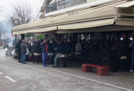 Συμβαίνει τώρα στο TROCADERO στον πεζόδρομο Αλεξάνδρειας! (φώτο)