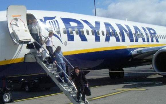 Ξεκινούν οι συνεντεύξεις στη Ryanair στη Θεσσαλονίκη – δείτε τα κριτήρια
