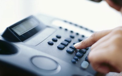 Δείξτε προσοχή στην απάτη με κλήσεις σε σταθερό τηλέφωνο