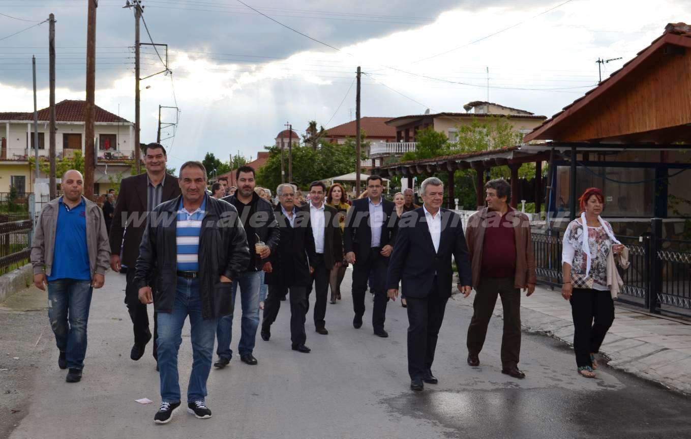 Επίσκεψη Γκυρίνη στον συνοικισμό Αγίου Γεωργίου (φωτορεπορτάζ)