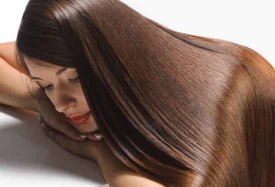 ΓΥΝΑΙΚΑ: 7 μυστικά για να μακρύνουν πιο γρήγορα τα μαλλιά σας!
