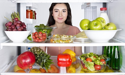 ΓΥΝΑΙΚΑ: Το τέλειο κολπάκι για να μυρίζει όμορφα το ψυγείο σας όλη μέρα!