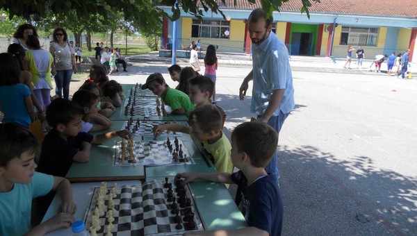Τουρνουά σκάκι πραγματοποιήθηκε στα 3ο-7ο Δημοτικά Αλεξάνδρειας (εικόνες)
