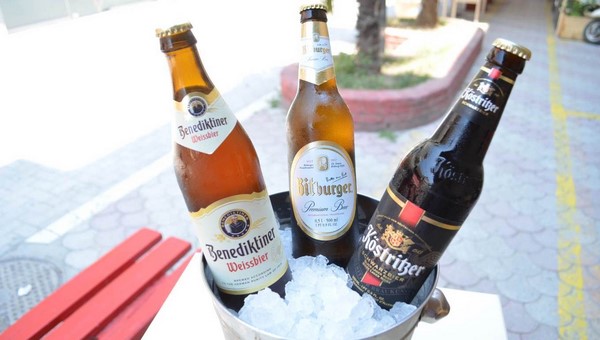 Δοκιμάστε τις γερμανικές Bitburger, Köstritzer και Benediktiner στο OLIVE στον πεζόδρομο!