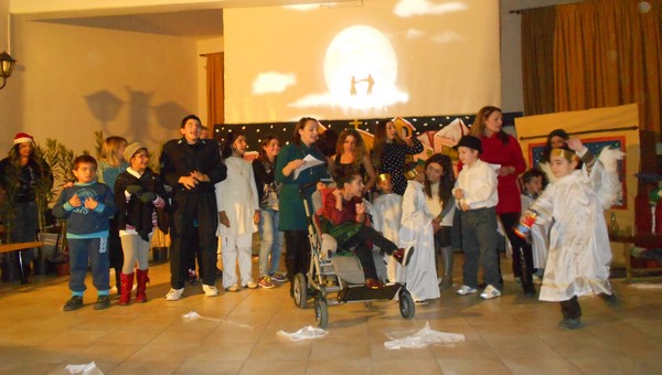 Το Ειδικό Σχολείο Αλεξάνδρειας προσκαλεί στη Χριστουγεννιάτικη Γιορτή του