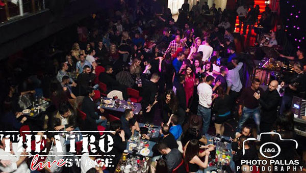 “Βούλιαξαν” το THEATRO LIVE Stage οι Ξένος, Ρωμανός και Τσιτσόπουλος! (φωτορεπορτάζ)