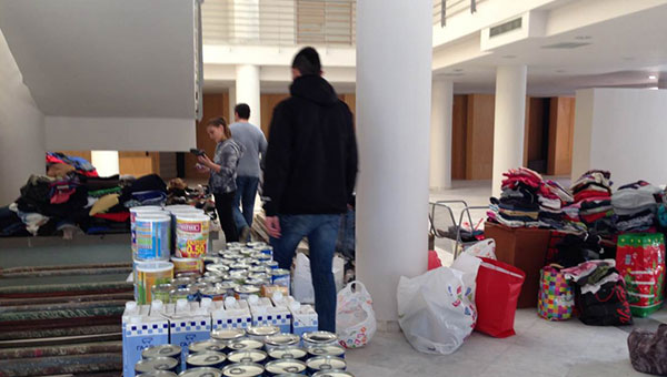 Στο Πνευματικό Κέντρο η βοήθεια προς τους πρόσφυγες στον Πλάτανο (φώτο)