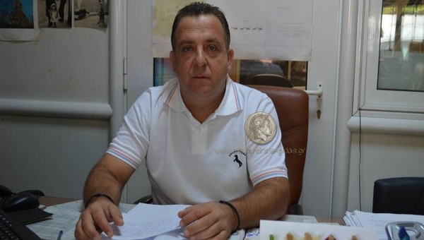 Έκκληση Σ. Τόκα για τα παρκαρίσματα στην πόλη: Δεν μπορούμε να μαζέψουμε τα σκουπίδια (φώτο)