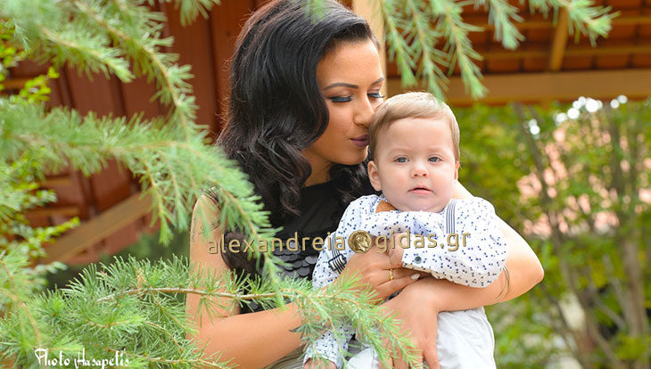 Η Βάπτιση του Νικόλαου – Παρασκευά (φώτο)