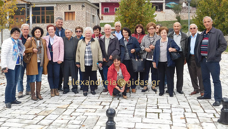 Ενθουσίασε η χορωδία του ΚΑΠΗ Αλεξάνδρειας! (φώτο-βίντεο)