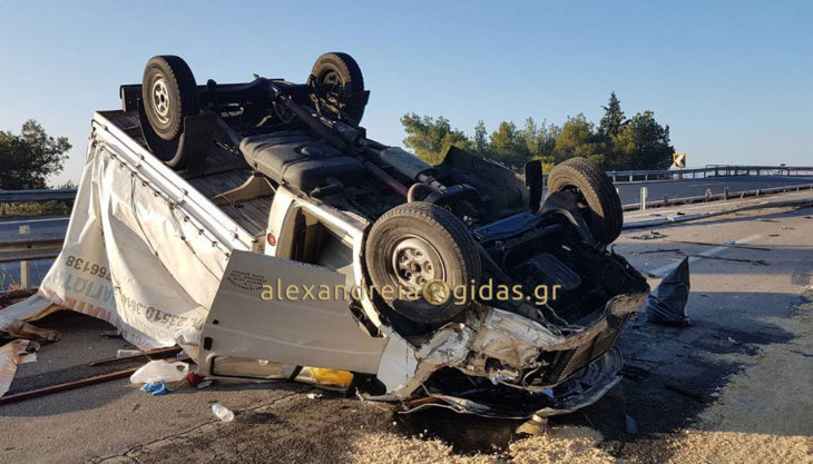 Ένα διπλό απίστευτο τροχαίο στο Κλειδί σήμερα το πρωί (φώτο)