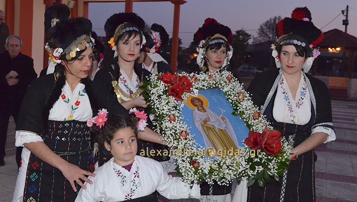 Η περιφορά της εικόνας του Αγίου Τρύφωνος στην Κορυφή (φώτο-βίντεο)