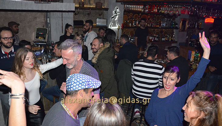 Σας άρεσε και επιστρέφει στο momenti: Salsa Night με CUBAN FEVER!