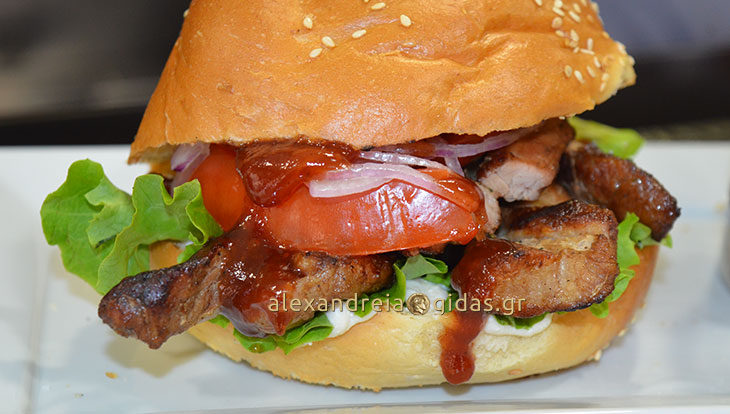Πείνασες; Μόνο για σήμερα ΤΣΙΚΝΟBURGER στο ΜΑΣΑΜΠΟΥΚΑ για τους καλοφαγάδες! (φώτο)