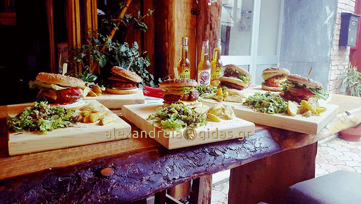 Στέκι των burgers απόψε το OLIVE στον πεζόδρομο Αλεξάνδρειας