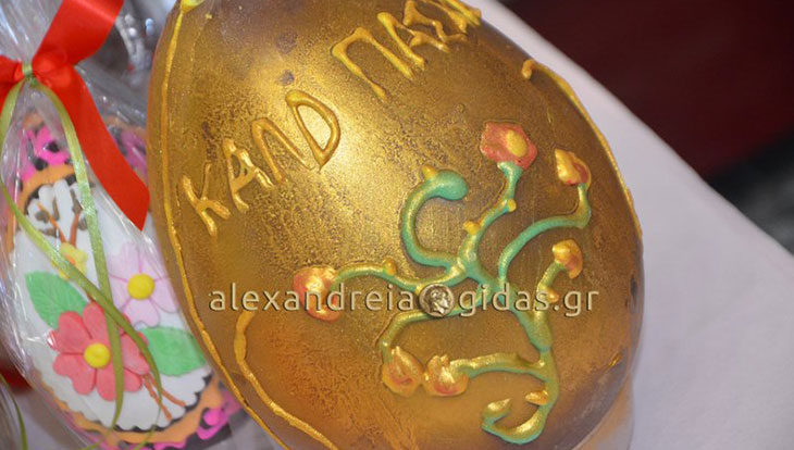 Ευχές από το καφέ – αρτοζαχαροπλαστείο της οικογένειας ΓΚΛΑΒΙΝΑ, θα λειτουργήσει χωρίς αλλαγές στο πρόγραμμα το Πάσχα