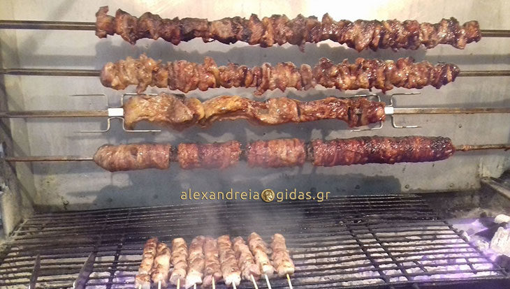 ΓΩΝΙΑ ΓΕΥΣΕΩΝ στο Λιανοβέργι: Έτοιμες οι σούβλες – μην τις χάσετε σήμερα και αύριο το μεσημέρι! (φώτο)