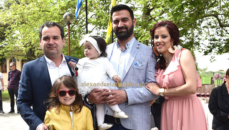 Βάπτισε το πρώτο του παιδάκι ο επιχειρηματίας Αργύρης Καλοσόπουλος στον Λουτρό (φώτο)