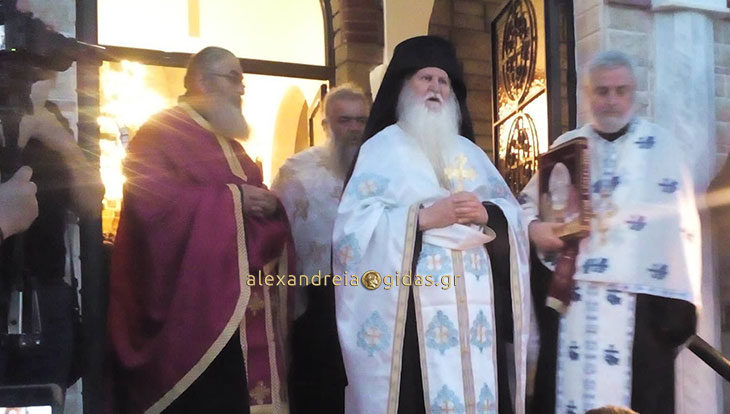 Λιτανεία και περιφορά της εικόνας του Αγίου Γεωργίου στο Καμποχώρι (φώτο-βίντεο)