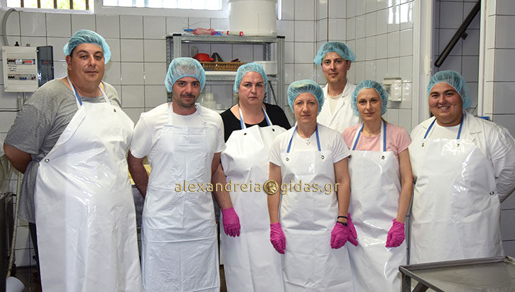 Ξεκίνησε η πρακτική του “Γίνε επαγγελματίας τυροκόμος” στο ΑΛΕΞΑΝΔΡΙΝΟ του Γιώργου Πέτσα (φώτο)