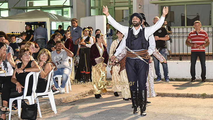 Τεράστια επιτυχία για τα Αραχιώτικα 2018 – βούλιαξε το Δημοτικό Σχολείο Αράχου (φώτο)