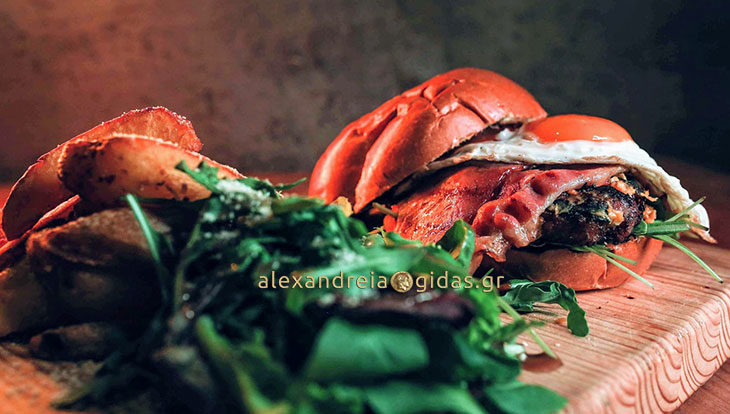 Πρόταση για το βράδυ Τρίτης: Burger Night στο OLIVE στον πεζόδρομο!