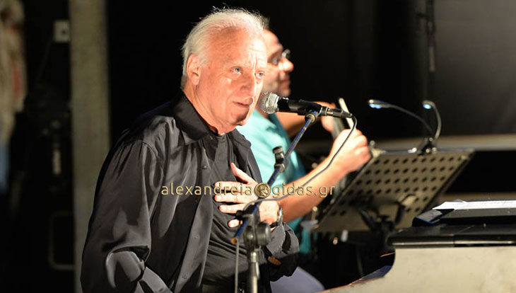 Μαγική η συναυλία του Γιώργου Χατζηνάσιου στο Θέατρο Κολινδρού (φώτο-βίντεο)