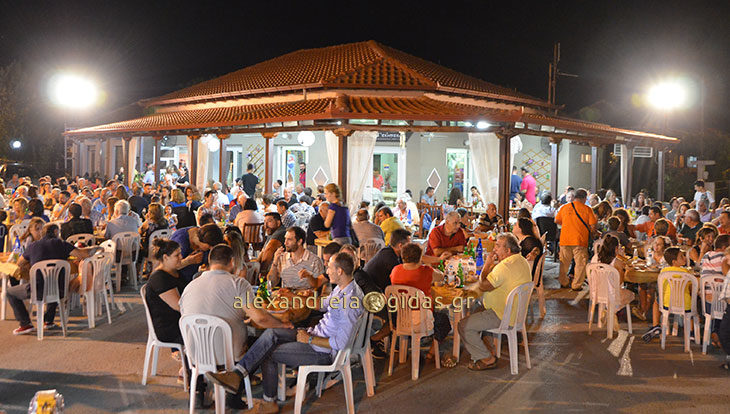 “Βούλιαξε” η ΓΩΝΙΑ ΓΕΥΣΕΩΝ στο πανηγύρι του Λιανοβεργίου! (φώτο)