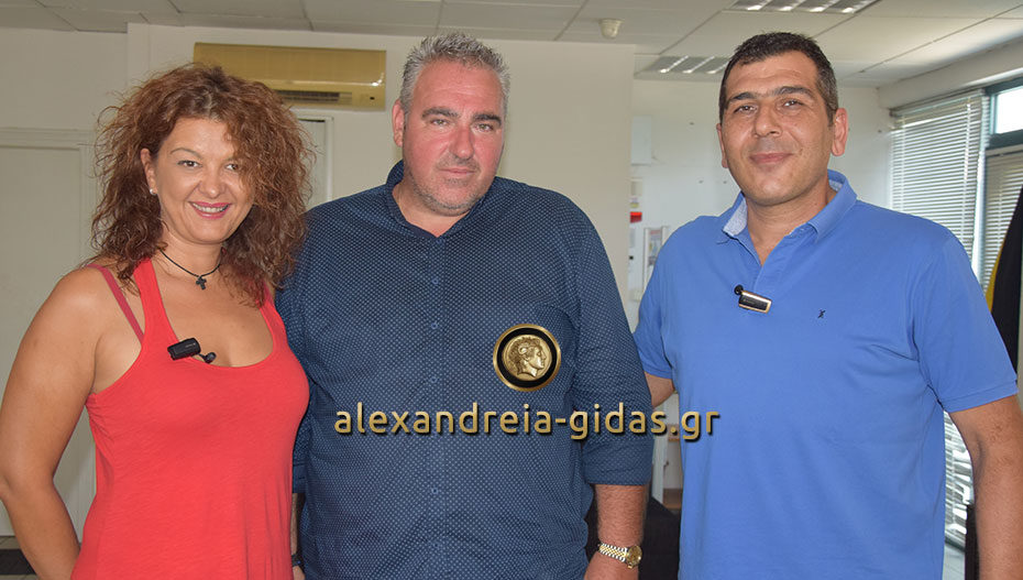 Τον ξέρουμε από την τηλεόραση για έρευνες σε γνωστές υποθέσεις και τον συναντήσαμε στην Αλεξάνδρεια (φώτο)