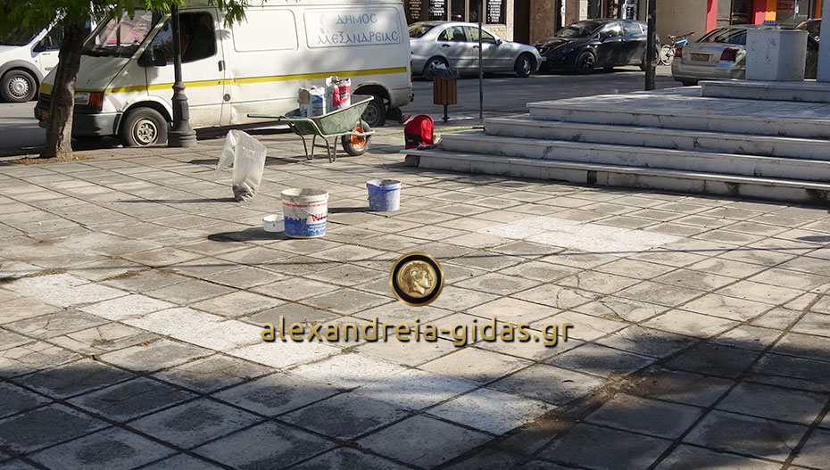 Σε προεκλογικούς ρυθμούς η πόλη της Αλεξάνδρειας; (φώτο)