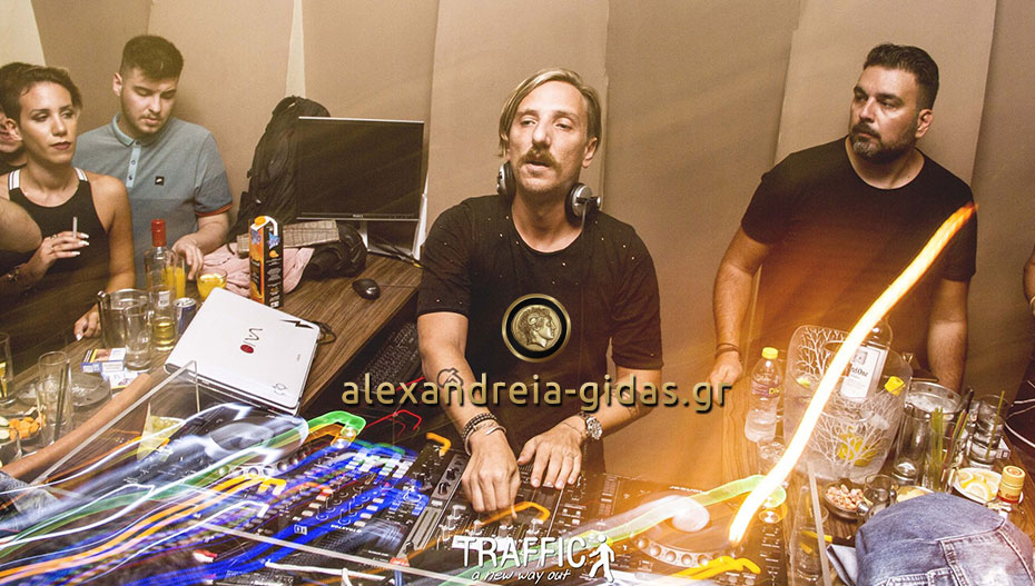 Ο αγαπημένος Dj JUNIOR PAPPA επιστρέφει στο TRAFFIC στον πεζόδρομο Αλεξάνδρειας!