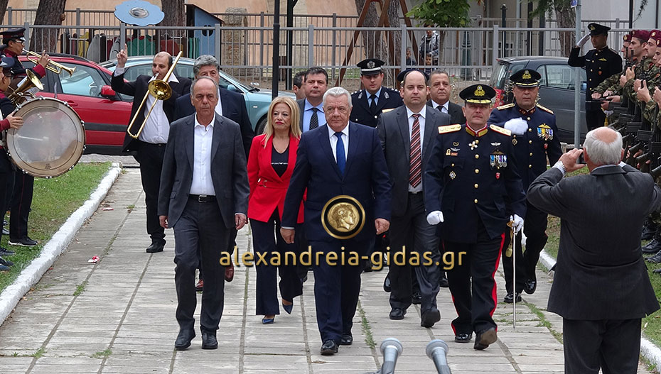 Επιμνημόσυνη Δέηση και κατάθεση στεφανιών στο Ηρώου στην Αλεξάνδρεια (φώτο-βίντεο)