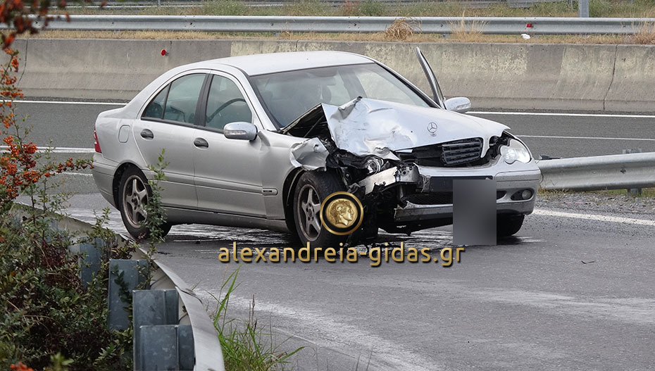 Τροχαίο ατύχημα στην Εγνατία Οδό έξω από το Νησέλι (φώτο-βίντεο)