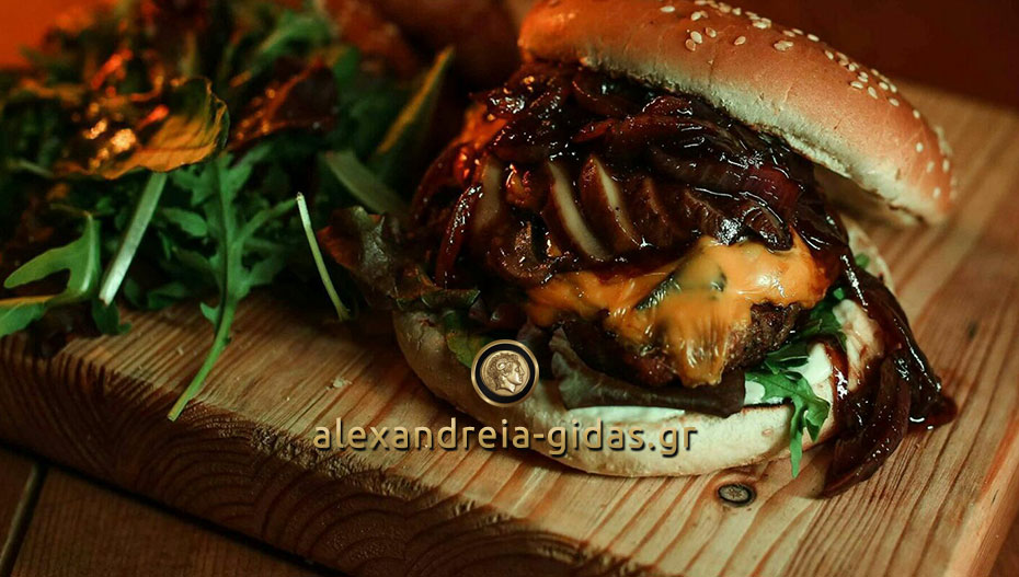 Burger Night απόψε στο OLIVE στον πεζόδρομο Αλεξάνδρειας!