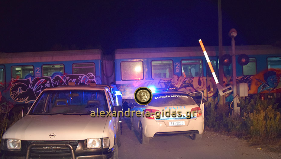 Πριν λίγο: Τρένο παρέσυρε αγροτικό μηχάνημα στην Ξεχασμένη – τι λέει αυτόπτης μάρτυρας (βίντεο)
