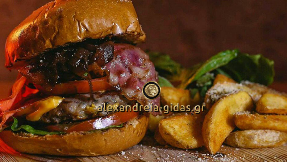 Οι Τρίτες των burgers στο OLIVE στον πεζόδρομο Αλεξάνδρειας