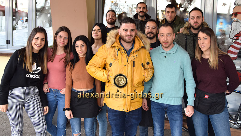 17 χρόνια μετά το TRAFFIC στον πεζόδρομο συνεχίζει να ψήνει κάθε χρόνο τέτοια μέρα!