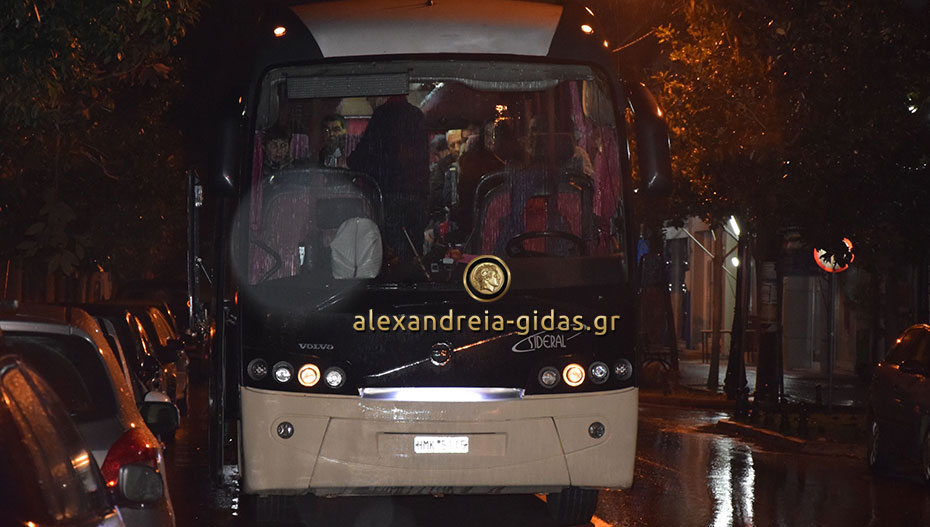 Αναχώρησε το λεωφορείο από την Αλεξάνδρεια για το συλλαλητήριο της Αθήνας (φώτο-βίντεο)
