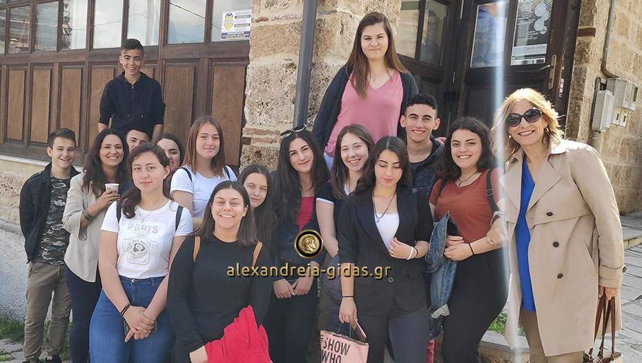 Συγκίνησε το ΓΕΛ Πλατέος – Κορυφής παρουσιάζοντας θεατρικό δρώμενα για τον σχολικό εκφοβισμό (βίντεο)