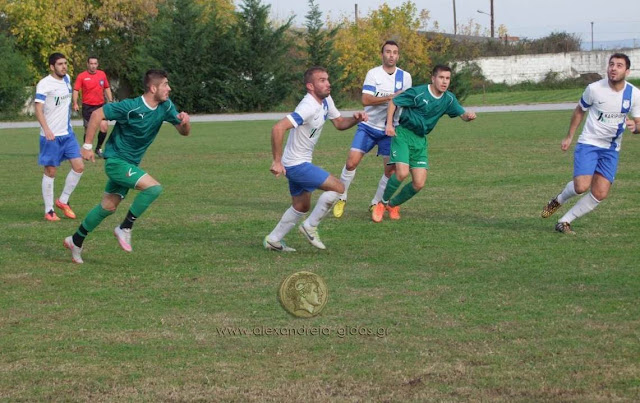 Δείτε τι γίνεται αυτήν την ώρα στο ΑΛΕΞΑΝΔΡΕΙΟ ΜΕΛΑΘΡΟΝ στον χορό των Ποντίων (εικόνες-βίντεο)
