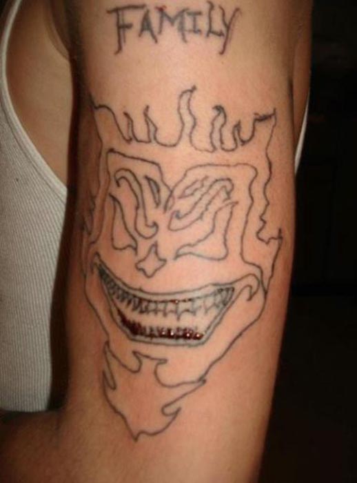 Ίσως ο χειρότερος τατουατζής του κόσμου... (2)