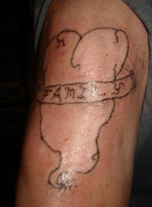 Ίσως ο χειρότερος τατουατζής του κόσμου... (7)